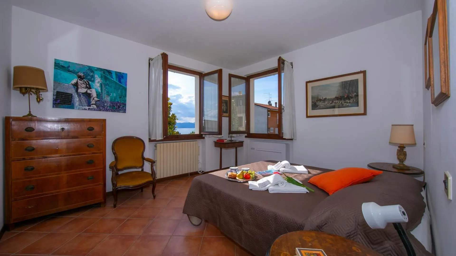 Bardolino Garden Pool & Tennis On The Lake - Happy Rentals