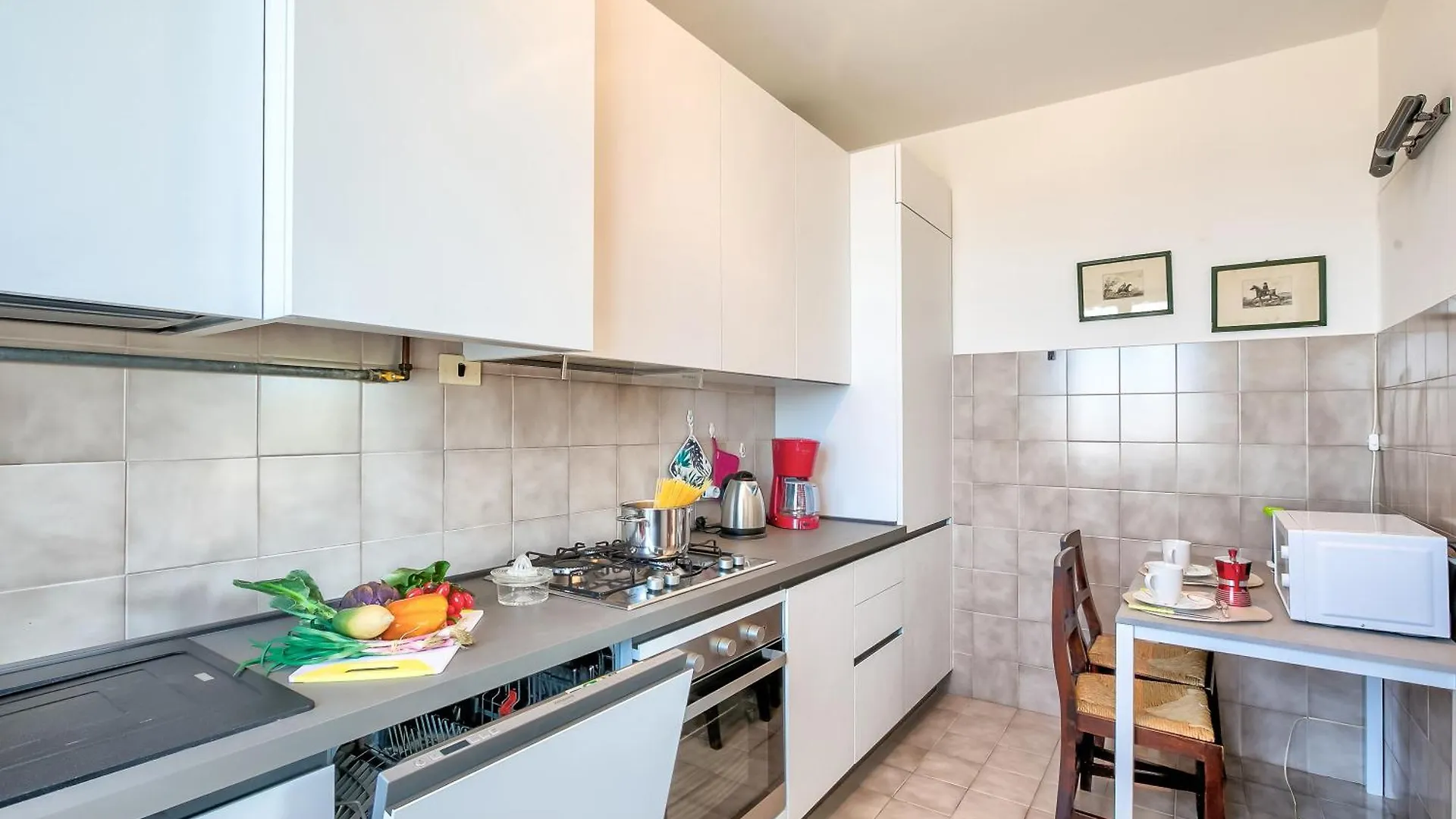 Apartment Bardolino Garden Pool & Tennis On The Lake - Happy Rentals